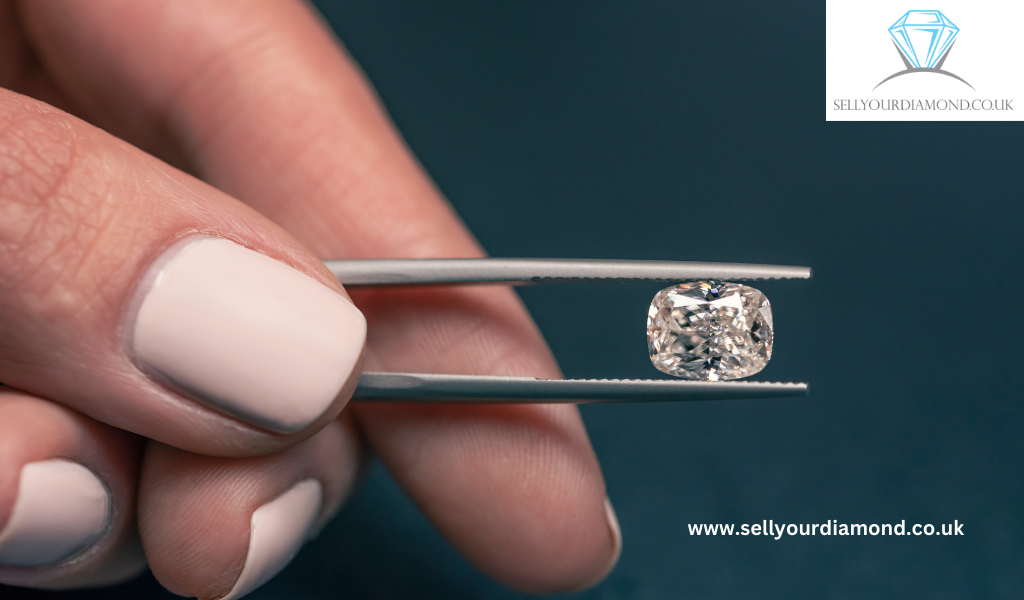 Transform Your Old Diamond Jewellery into Quick Cash